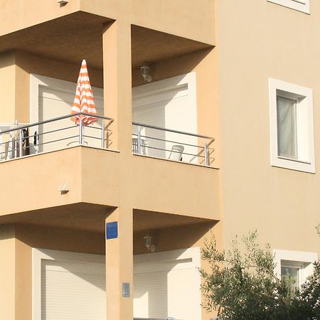 Apartments Kristina ミルナ エクステリア 写真