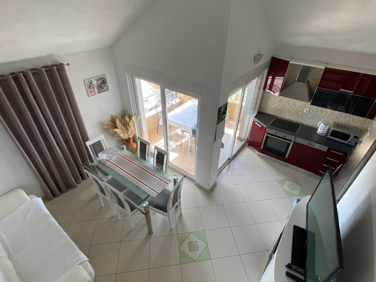 Apartments Kristina ミルナ エクステリア 写真
