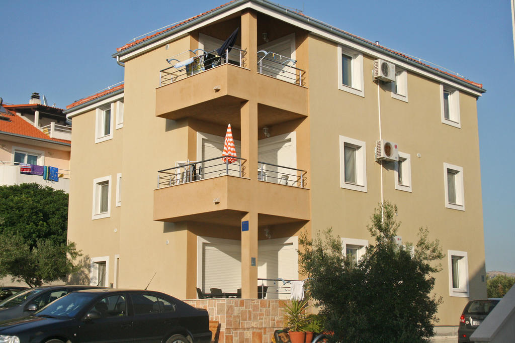 Apartments Kristina ミルナ エクステリア 写真
